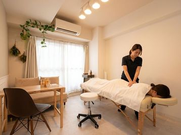 完全貸切のレンタルサロン KuraKura柏 01,完全貸切のレンタルサロン Kurakura柏/癒し北欧💐の室内の写真