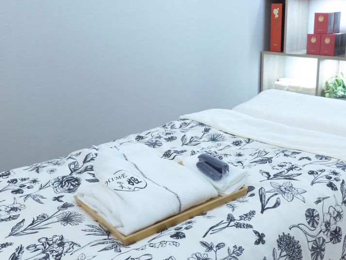 ハイパーナイフ、毛穴吸引、EMS完備のプライベートエステサロン - レンタルエステサロン(女性専用)