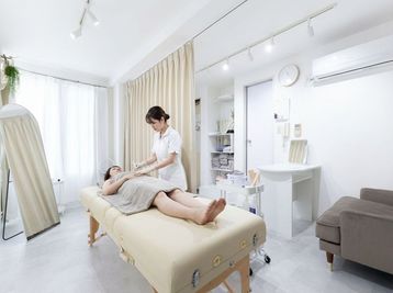 完全貸切のレンタルサロン Onlynaなんば 完全貸切のレンタルサロンOnlynaなんば店の室内の写真