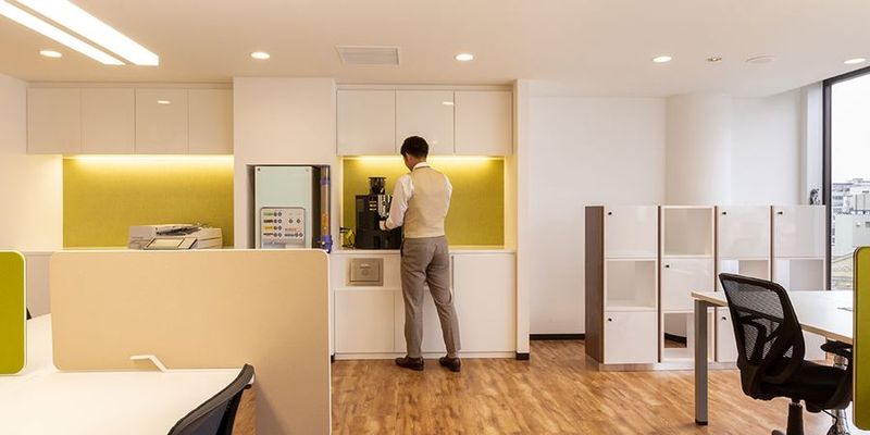 Mojiko - リージャス会議室 小倉駅前