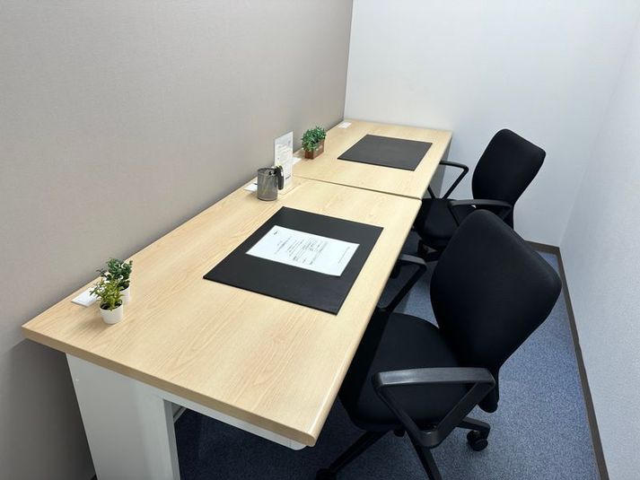 リージャス会議室 名古屋駅東口 オフィススペース（個室）の室内の写真