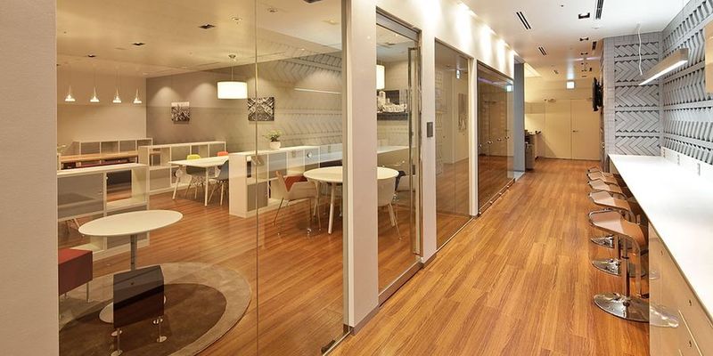 コワーキングデスク - リージャス会議室 新大阪阪急ビル