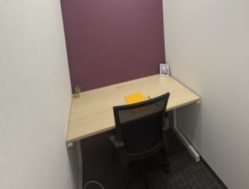 リージャス会議室 大宮西口駅前 オフィススペース（個室）の室内の写真