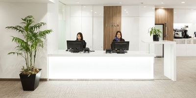 リージャス会議室 札幌大通 コワーキングデスクの室内の写真