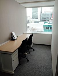 Regus オフィススペース(個室)|落ち着いた環境で使える独立型ワークスペース - リージャス会議室 札幌大通