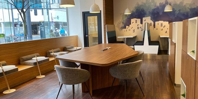 コワーキングデスク - リージャス会議室 札幌駅前通