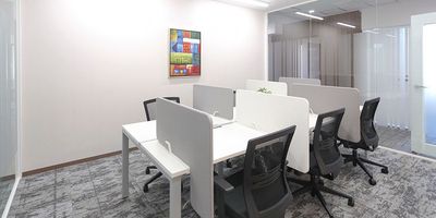 Regus コワーキングデスク｜信頼ある環境で使える開放的なワークスペース - リージャス会議室 仙台花京院