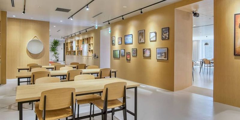 コワーキングデスク - リージャス会議室 SPACES　Solalaplaza　仙台