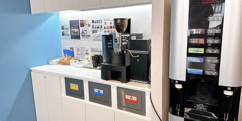 コワーキングデスク - リージャス会議室 富山電気ビルディング