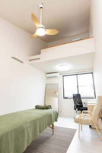 鎌倉駅徒歩5分｜プロ仕様ベッド完備の隠れ家整体サロンREBORN - 整体院REBORN -リボーン-