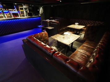 B1メインフロアVIPシート - CLUB PLUM CLUB PLUM の室内の写真
