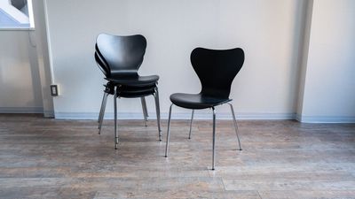 会議椅子8脚 - 【開店割引中】 天満橋駅 貸会議室・ワークスペース HISUI  3/15迄 開店割引中 貸会議室・ワークスペース 「HISUI」の設備の写真