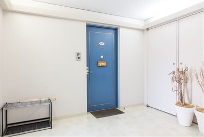 NATULUCK恵比寿 中会議室の入口の写真