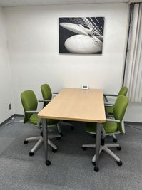Regus 会議室｜高速Wi-Fi完備の落ち着いたビジネス空間 - リージャス会議室 原宿
