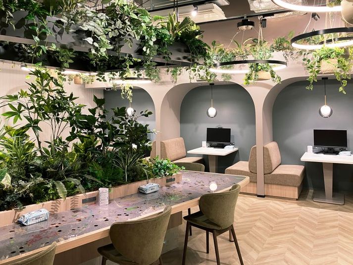 BOX 02（２名） - H¹T新大阪