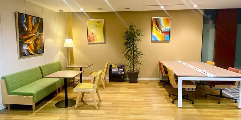 コワーキングデスク - リージャス会議室 大手町ファーストスクエア