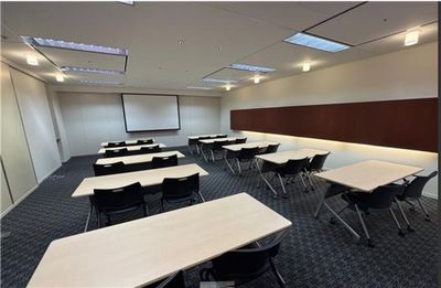 Regus 会議室｜高速Wi-Fi完備の落ち着いたビジネス空間 - リージャス会議室 大手町ファーストスクエア