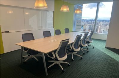 Regus 会議室｜高速Wi-Fi完備の落ち着いたビジネス空間 - リージャス会議室 横浜ブルーアベニュー