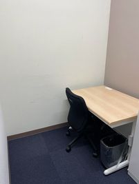 Regus コワーキングデスク｜信頼ある環境で使える開放的なワークスペース - リージャス会議室 金沢駅東