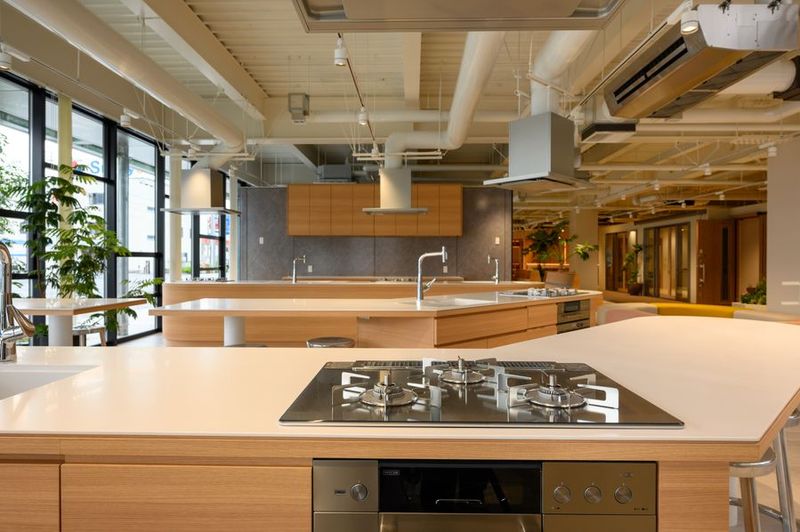 鈴与ホームパル 甲府ショールーム キッチンスペース - 鈴与ホームパル 甲府ショールーム