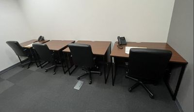 Regus コワーキングデスク｜信頼ある環境で使える開放的なワークスペース - リージャス会議室 新橋東急ビル