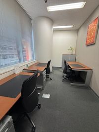 Regus オフィススペース（個室）｜落ち着いた環境で使える独立型ワークスペース - リージャス会議室 新橋東急ビル