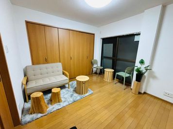 シェアする子育て すいまーる イベントスペースの室内の写真