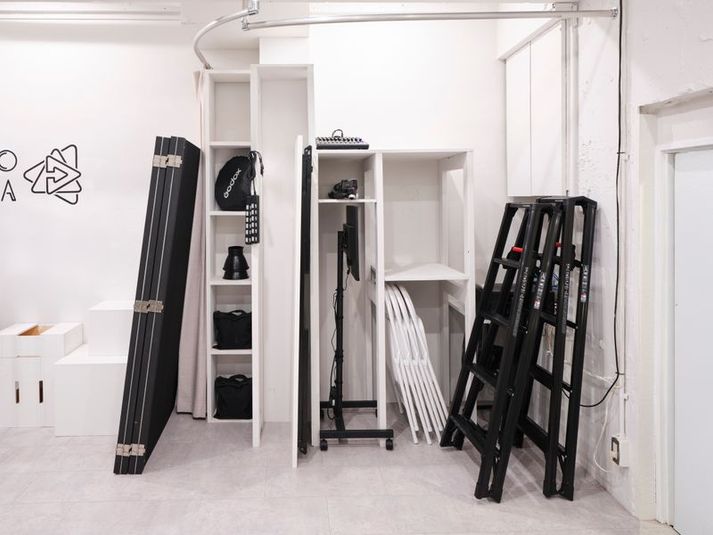 レンタル撮影スタジオ・壁面鏡張りダンススタジオ - Studio DOWHA 表参道店