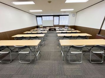 カタオカビル貸し会議室 カンファレンスルーム5Fの室内の写真