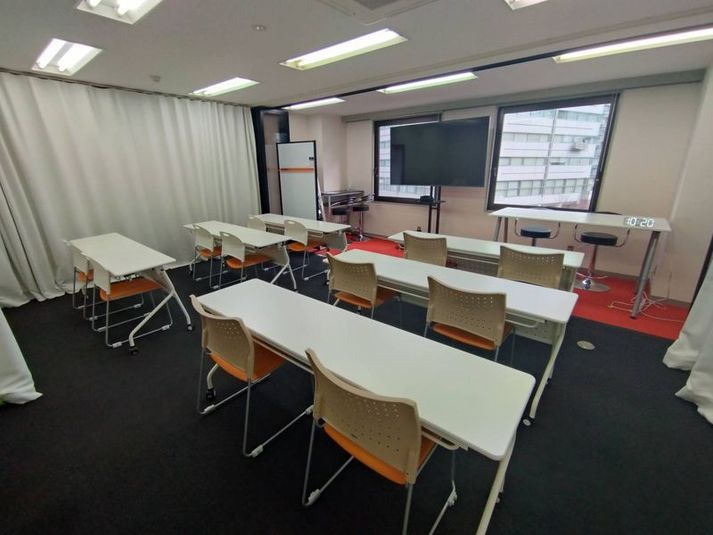 小規模イベント、セミナーなど会場収容人数最大12名まで可能です。 - SASUKE　SPACE　SHAREの室内の写真