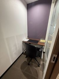 Regus オフィススペース(個室)|落ち着いた環境で使える独立型ワークスペース - リージャス会議室 丸の内新国際ビル