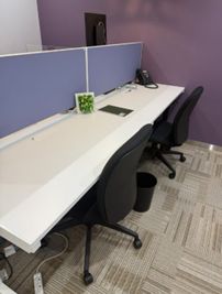 Regus コワーキングデスク|信頼ある環境で使える開放的なワークスペース - リージャス会議室 丸の内新国際ビル