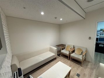 応接室 - STAYUP横浜 8名用応接室の室内の写真