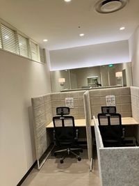 コインスペースコピス吉祥寺店 1人用席（通話・会話OK）の室内の写真