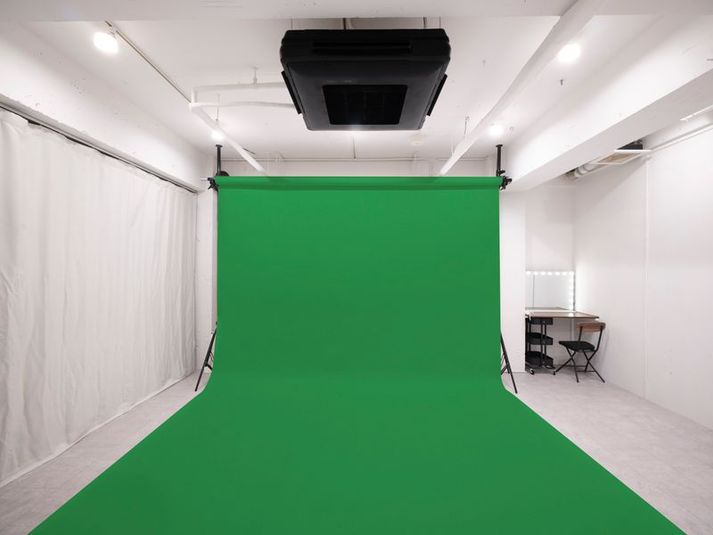 レンタル撮影スタジオ・壁面鏡張りダンススタジオ - Studio DOWHA 表参道店