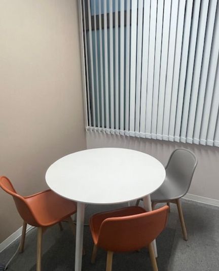 リージャス会議室 表参道フォレストヒルズ CM 209の室内の写真