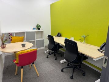 リージャス会議室 あべのハルカス オフィススペース（個室）の室内の写真