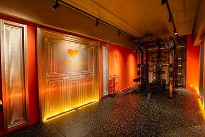 【新富町駅徒歩2分】❤️‍🔥空間で“また来たい”をつくる❤️‍🔥｜トレーナーが選ぶNo.1レンタルジム🏋️‍♀️ - mela gym（メラジム）銀座店