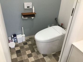 清潔感のあるトイレ。共用の利用となります。 - レンタルスペース 第10臼井ビルレンタルスペース　Aのその他の写真