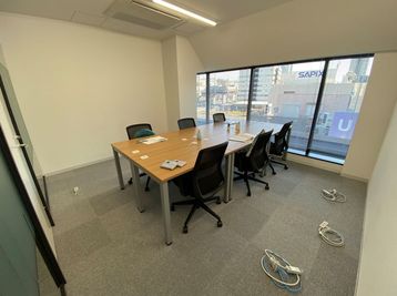 Regus オフィススペース（個室）｜落ち着いた環境で使える独立型ワークスペース - リージャス会議室 大宮ウエスト