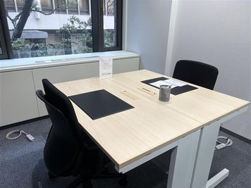 Regus オフィススペース（個室）｜落ち着いた環境で使える独立型ワークスペース - リージャス会議室 淀屋橋