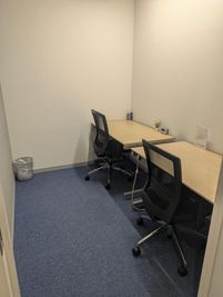 Regus オフィススペース(個室)|落ち着いた環境で使える独立型ワークスペース - リージャス会議室 エクスプレス羽田空港第1ターミナル