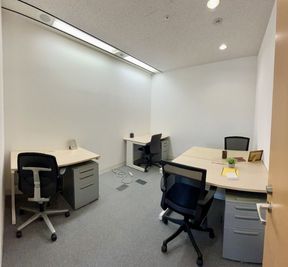 Regus オフィススペース（個室）｜落ち着いた環境で使える独立型ワークスペース - リージャス会議室 渋谷マークシティ