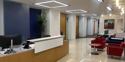 リージャス会議室 新宿パークタワー オフィススペース（個室）の室内の写真