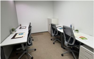 Regus オフィススペース(個室)|落ち着いた環境で使える独立型ワークスペース - リージャス会議室 SPACES品川