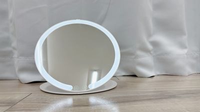 女性にうれしい女優ミラー - レンタルスタジオaile(エール)　神戸三宮店 【神戸主要駅徒歩圏内】格安でレッスンができるレンタルスタジオの設備の写真