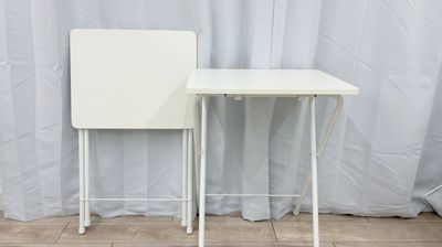 折り畳み机2台！ - レンタルスタジオaile(エール)　神戸三宮店 【神戸主要駅徒歩圏内】格安でレッスンができるレンタルスタジオの設備の写真