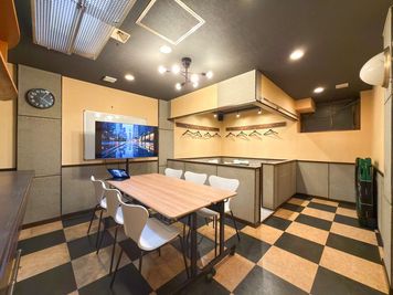 【早稲田・面影橋スグ】ボドゲ&映画鑑賞で盛り上がる🎉専用テーブル・プロジェクター完備!最大10名の隠れ家空間 - 早稲田Space