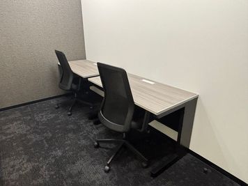 Regus コワーキングデスク｜信頼ある環境で使える開放的なワークスペース - リージャス会議室 Signature 大阪梅田ツインタワーズ・サウス