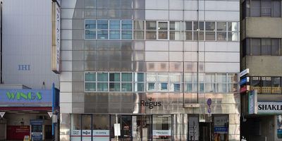 リージャス会議室 松山市駅前 コワーキングデスクの室内の写真